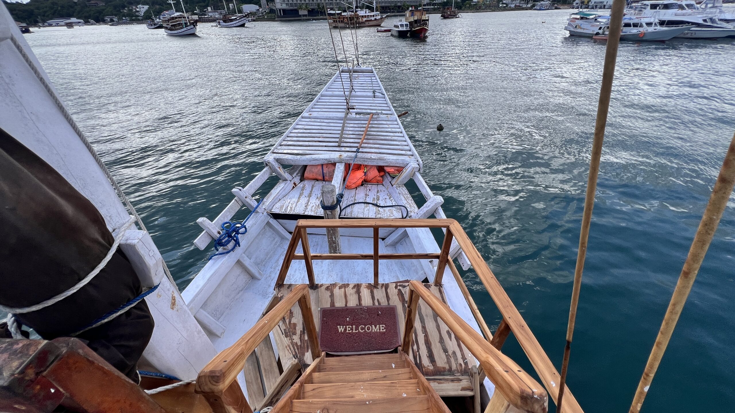 Flores Utama Phinisi Labuan Bajo