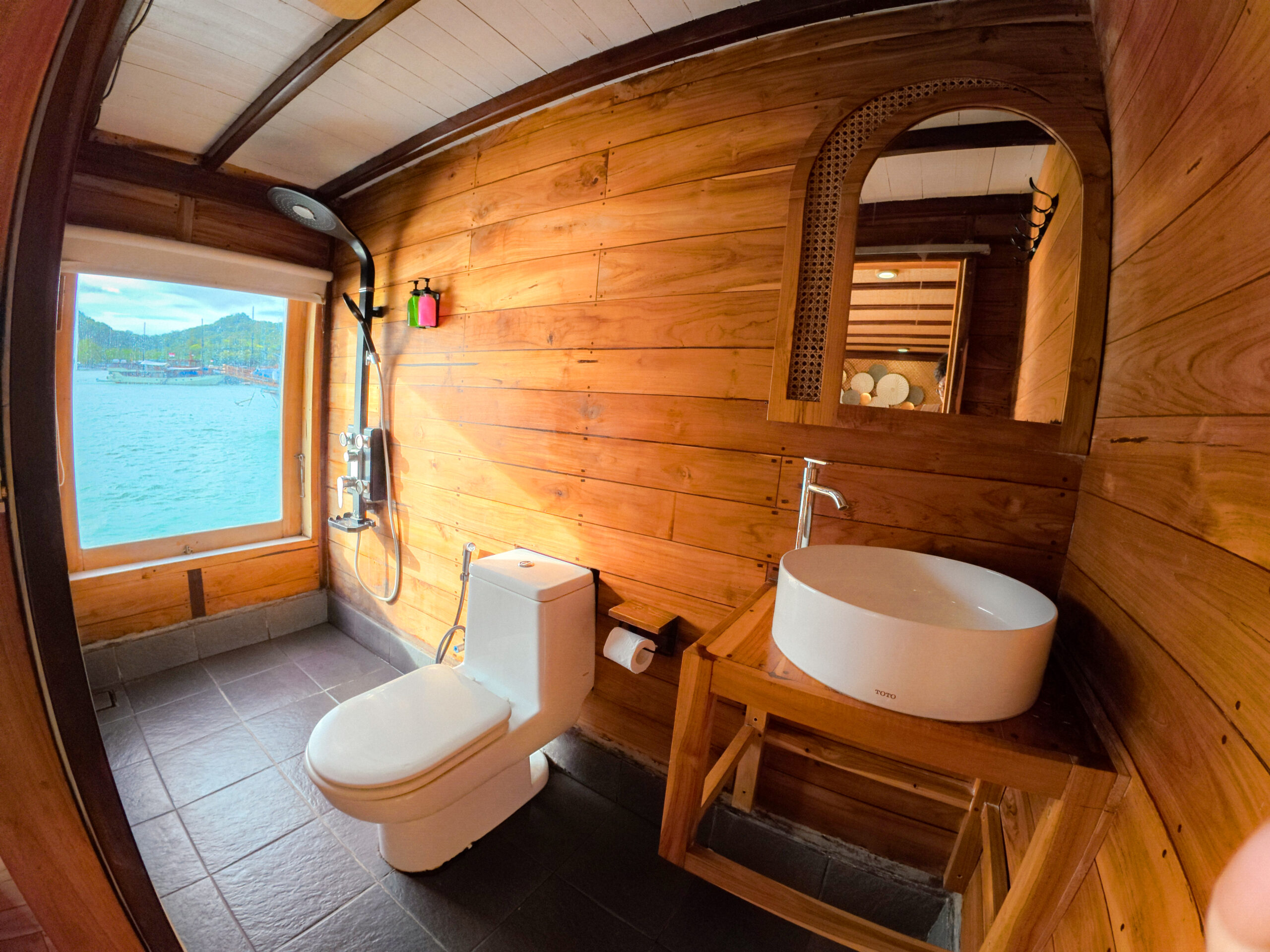 YMN Luxury Phinisi 3D2N