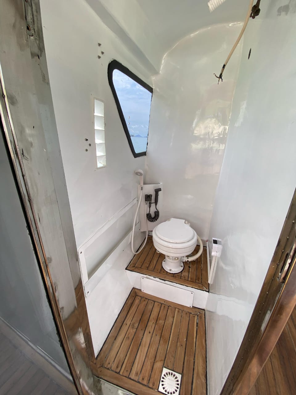 Full Day Trip Labuan Bajo with Speedboat